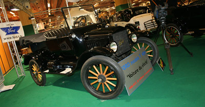 La Ford T f�te ses 100 ans