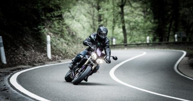 Essai Triumph Street Triple 675 Trois Fois Mieux
