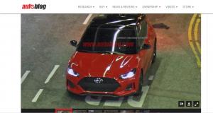 Le futur Hyundai Veloster sort sans camouflage