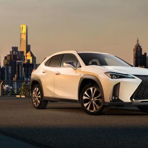 Lexus UX : le modèle de série débarque à Genève
