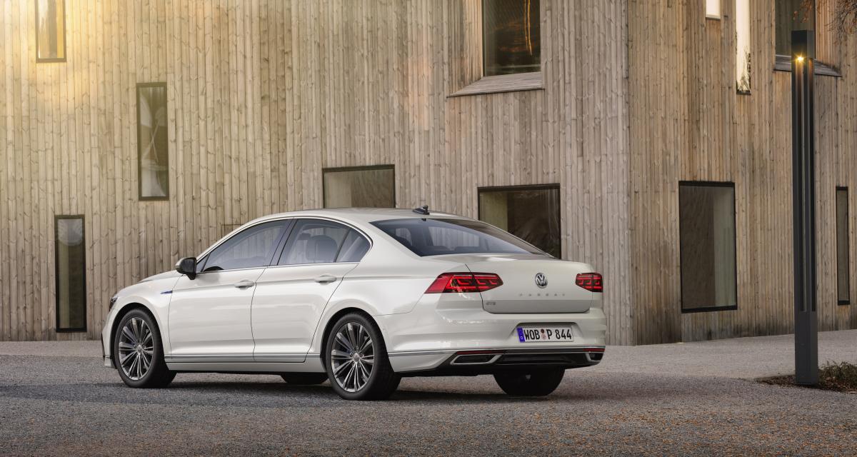Volkswagen Passat GTE restylée : la version hybride rechargeable en quatre points