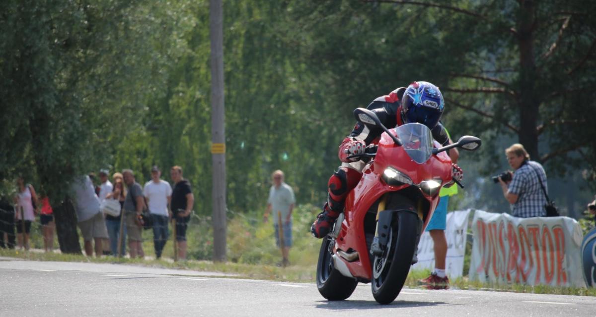 Un motard flashé en Ducati à 155 km/h sur une départementale