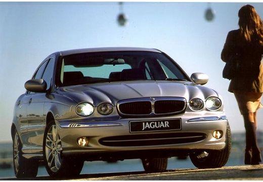 Fiche technique Jaguar xtype 25i v6 classique collection 4 portes d' 