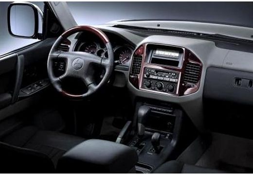 Fiche technique pajero 3.2 did 2000