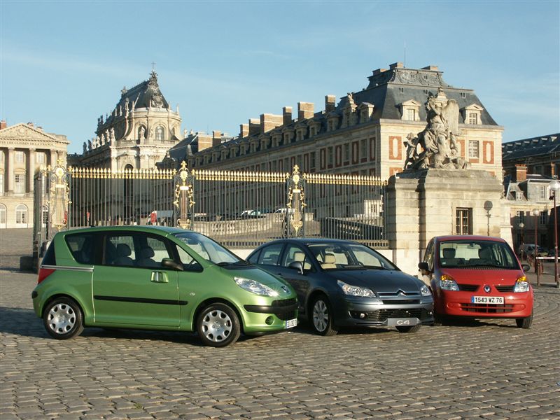  - Citroën C4 vs Peugeot 1007 vs Renault Modus