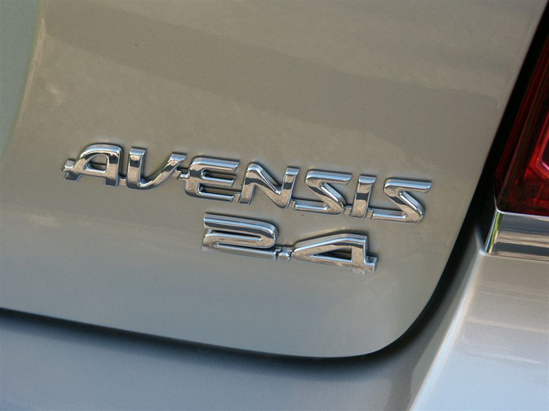  - Toyota Avensis 2.4 VVT-i