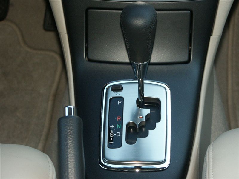  - Toyota Avensis 2.4 VVT-i