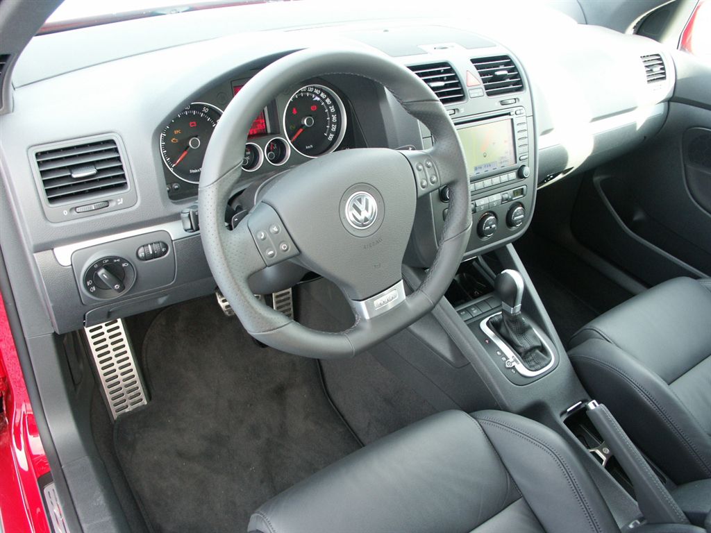  - Volkswagen Golf V GTI