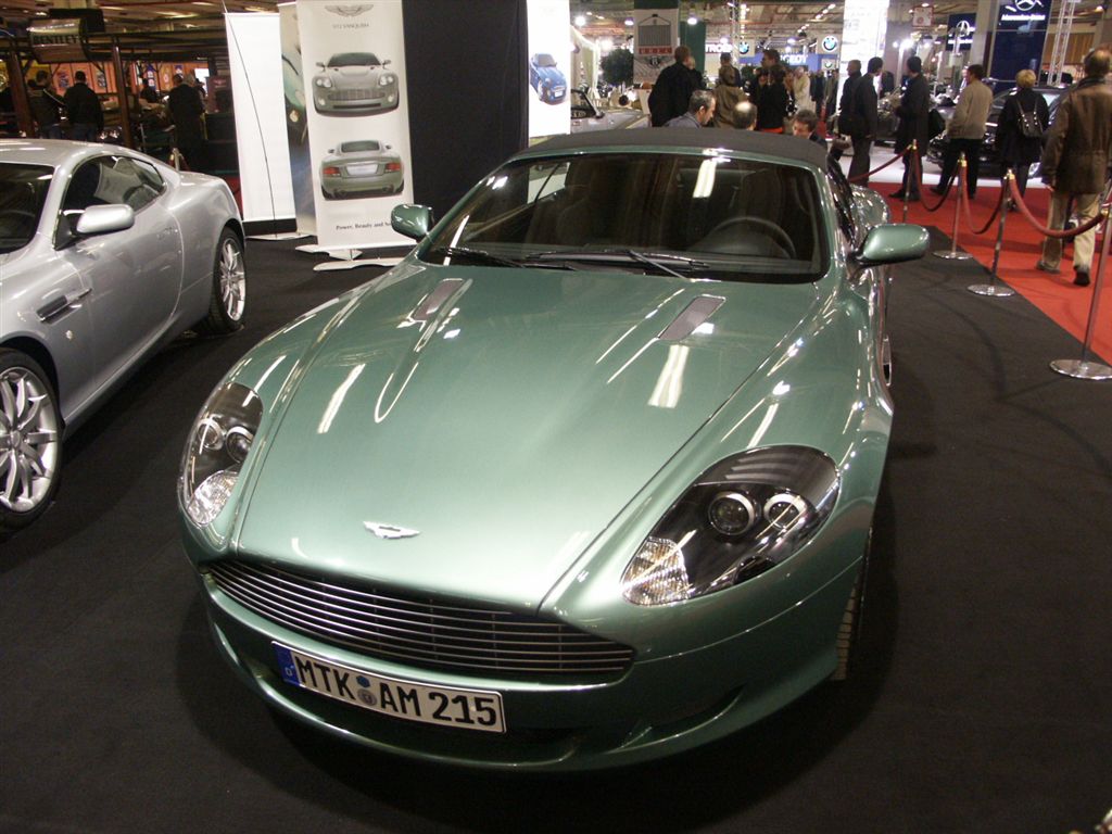  - Aston Martin DB9