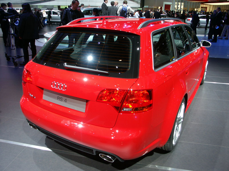 - Audi RS4 Avant