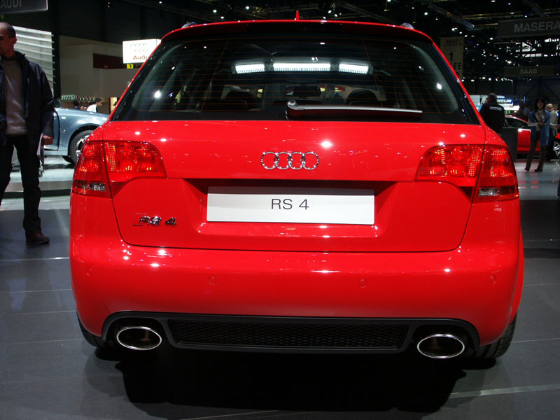  - Audi RS4 Avant