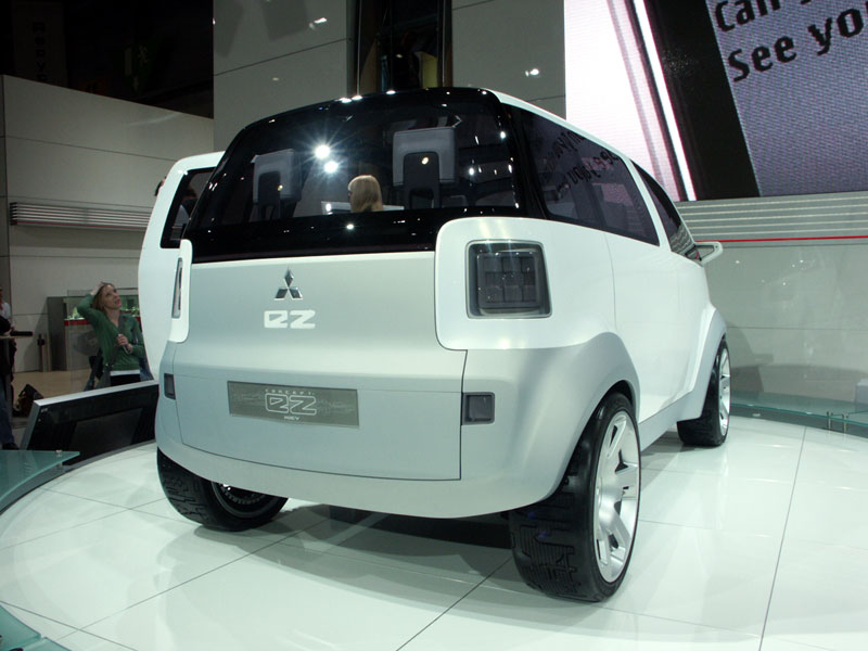  - Mitsubishi Concept EZ