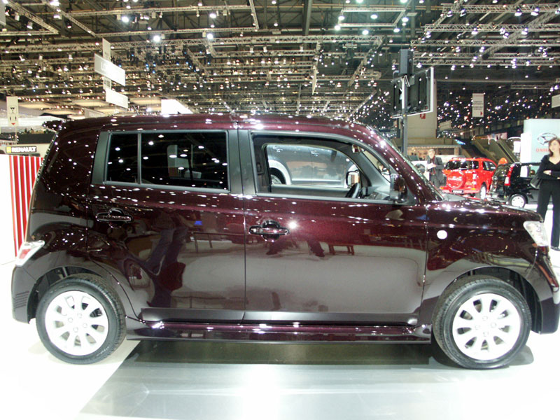  - Daihatsu D-Compact Wagon