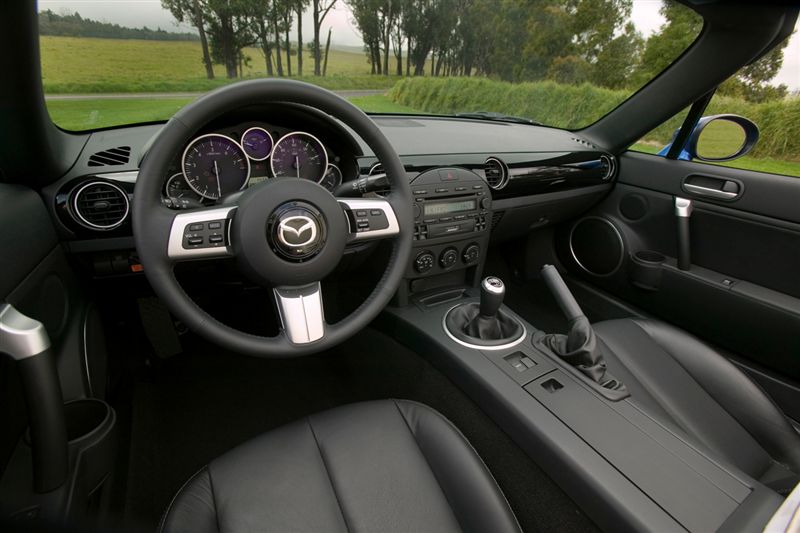  - Mazda MX-5 2005