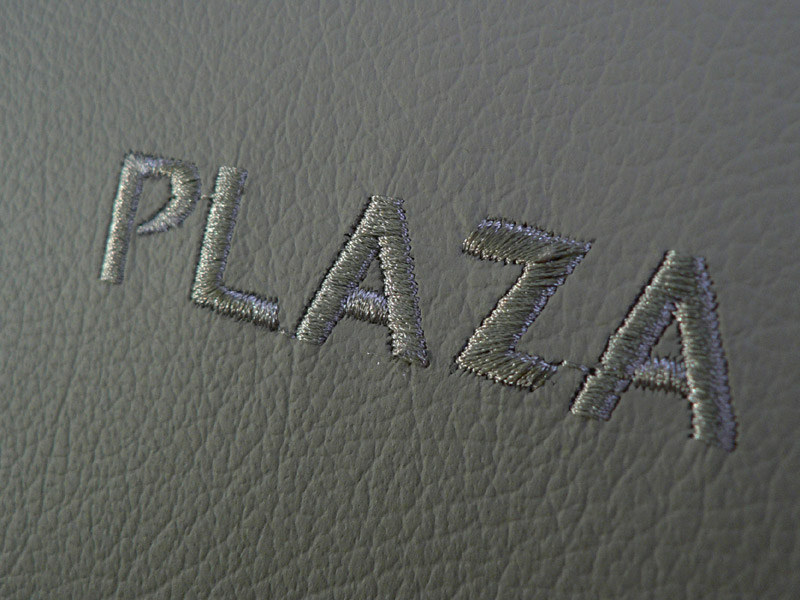  - Nissan Pathfinder Plaza