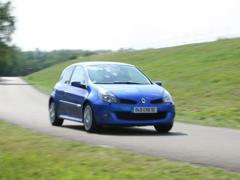  - Renault Clio III RS
