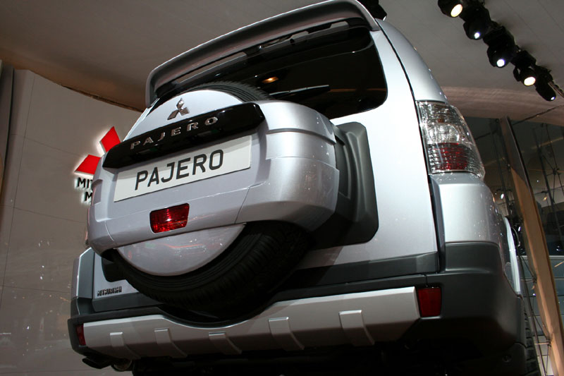  - Mitsubishi Pajero (2006)