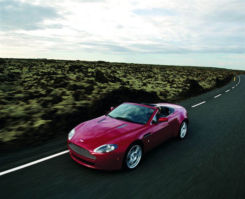  - Aston Martin V8 Vantage Roadster