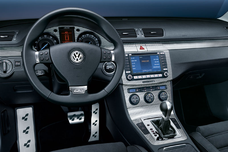  - Volkswagen Passat R36