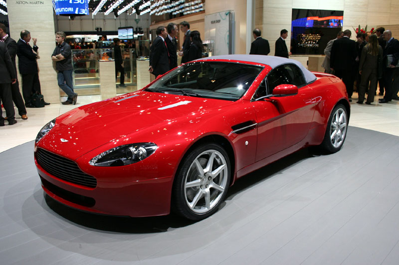 - Aston Martin V8 Vantage Roadster