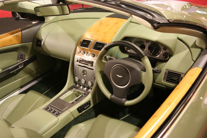  - Aston Martin DB9 Volante