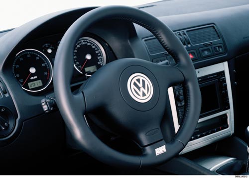  - Volkswagen Golf R32