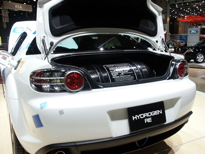 - Mazda RX8 Hydrogen