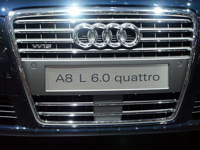  - Audi A8 W12