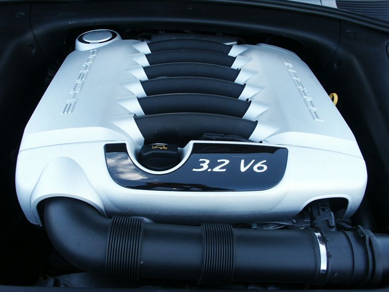  - Porsche Cayenne V6