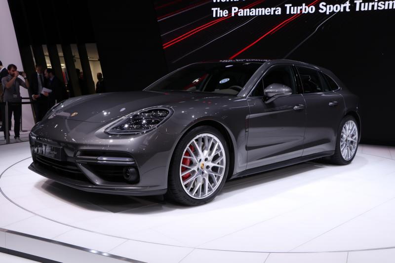  - Porsche Panamera Sport Turismo