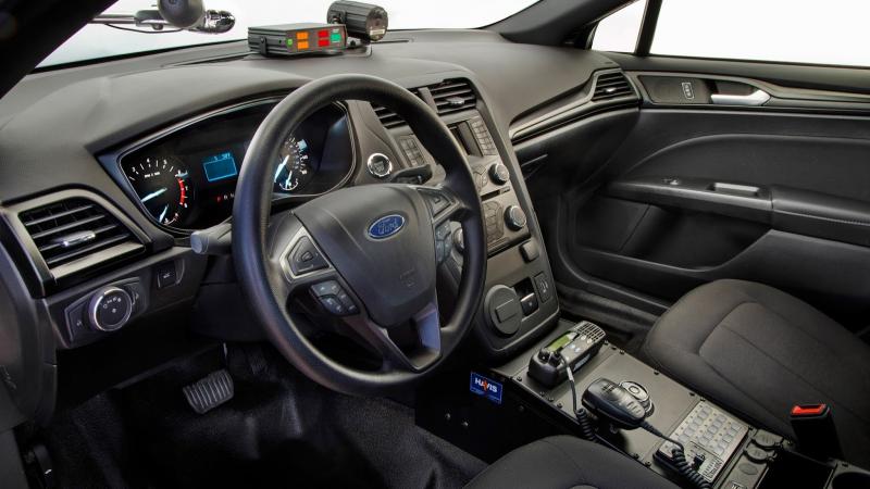 Ford Mondeo hybride de police