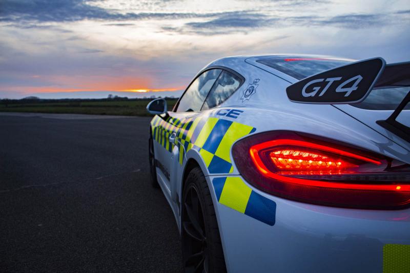 Porsche Cayman GT4 de la police britannique