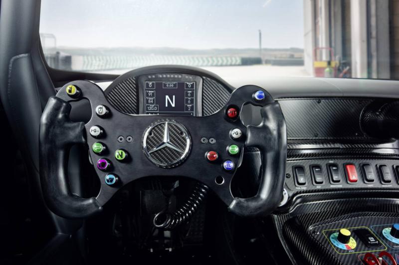  - Mercedes-AMG GT4