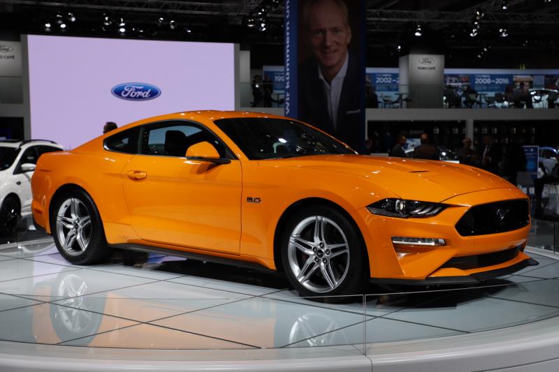  - Ford Mustang restylée