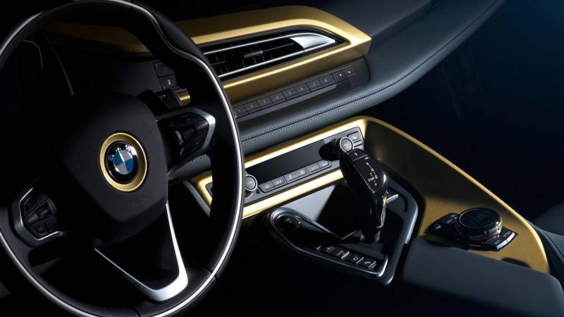  - BMW i8 et i3s Starlight Edition