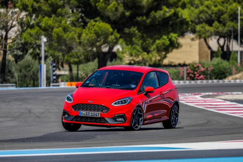  - Ford Fiesta ST sur le circuit du Castellet