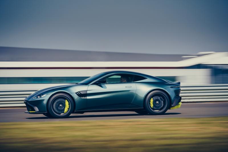  - Aston Martin Vantage AMR | les photos officielles