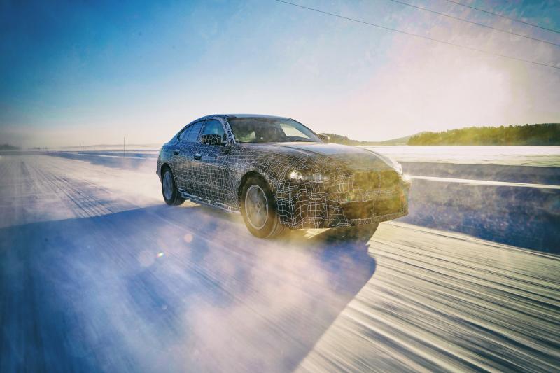  - BMW | la famille “i” en Suède pour tester son autonomie dans le froid