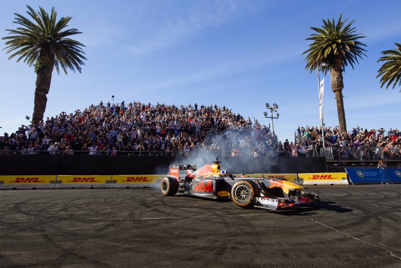  - Formule 1 | Red Bull et David Coulthard font le show à Cape Town