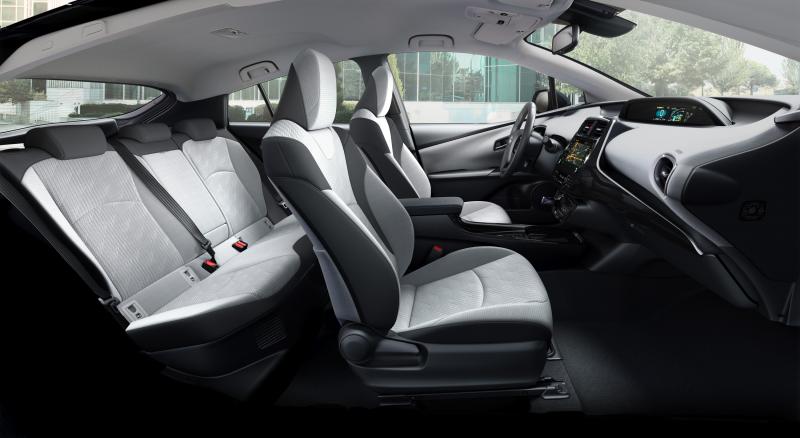 Toyota Prius | les photos officielles de la version hybride rechargeable 5 places