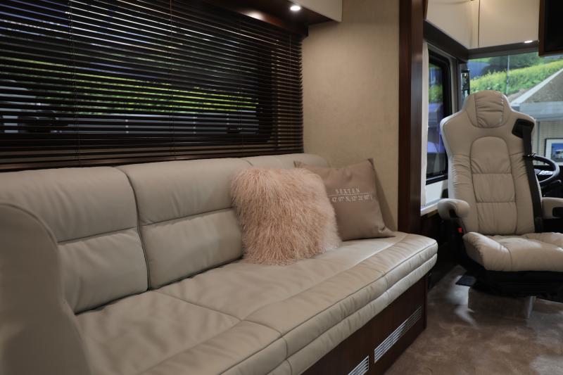 Variomobil Perfect 1000 | nos photos du camping-car de luxe à 800 000 euros