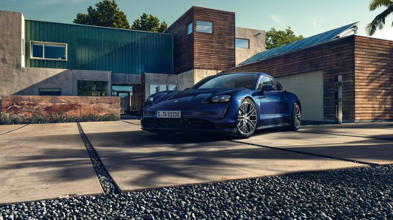  - Porsche Taycan | les photos officielles de la nouvelle sportive 4 portes 100% électrique 