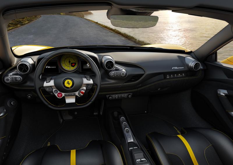  - Ferrari F8 Spider : toutes les photos officielles