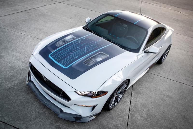 Ford Mustang Lithium | Les photos officielles du dragster électrique