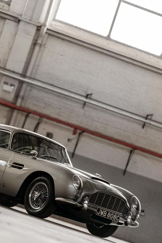  - Mourir peut attendre | James Bond de retour au volant de l'Aston Martin DB5