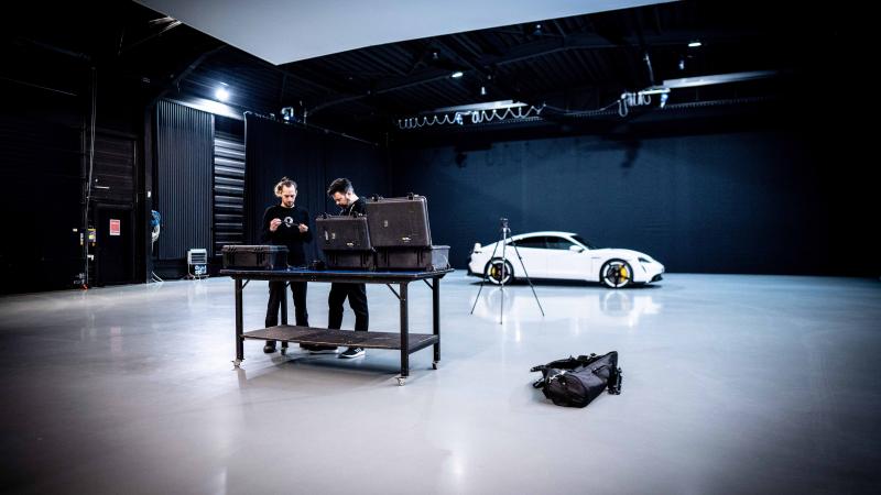 Porsche Taycan Turbo S | Les photos et le making-of du shooting par Bernhard Rauscher