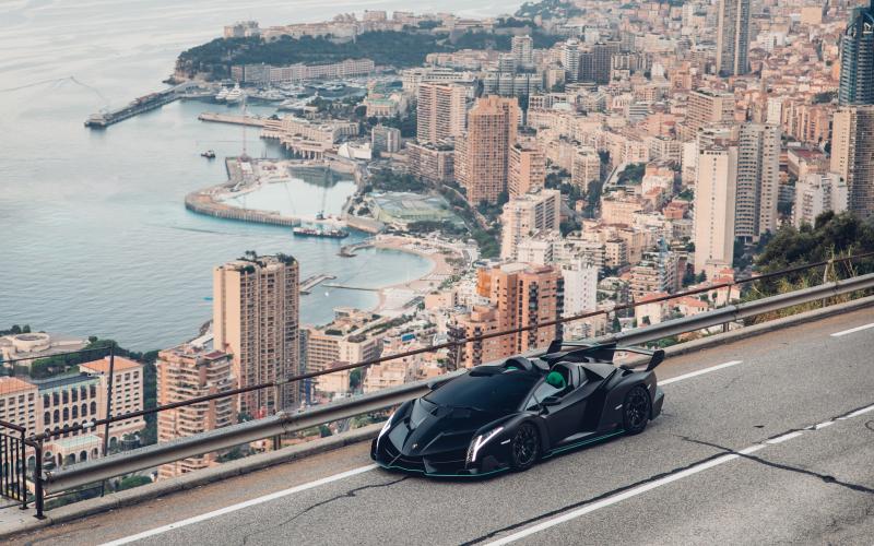  - Lamborghini Veneno Roadster | les photos de la vente aux enchères RM Sotheby's du 5 février