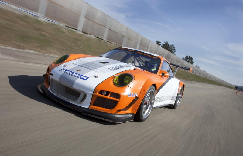 Porsche : la saga hybride
