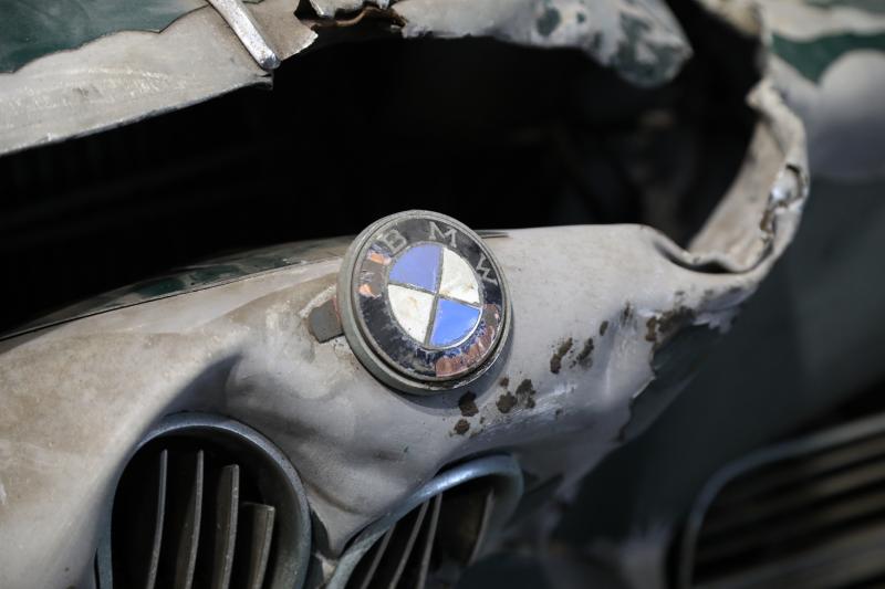  - BMW 503 Coupé sortie de grange | nos photos à Rétromobile 2020