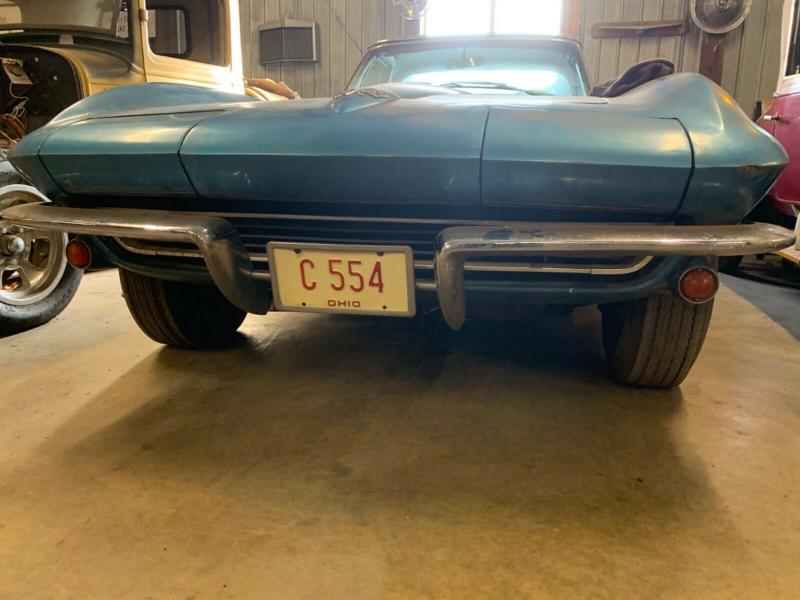  - Chevrolet Corvette C2 Sting Ray | Les photos du modèle retrouvé dans un garage aux États-Unis